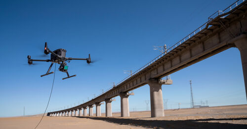 ～に関する最新の会社ニュース MYUAV ブリッジ 検査 ドローン 固定 システム