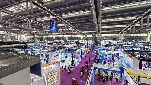 ～に関する最新の会社ニュース MYUAVは2025年国際低空景気・無人機システム博覧会と第10回深?? 国際UAV展に