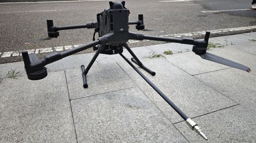 ～に関する最新の会社ニュース 空中清掃の万能選手：MYUAV M400X 軽量ドローン、広角精密を誇るコンパクトボディ