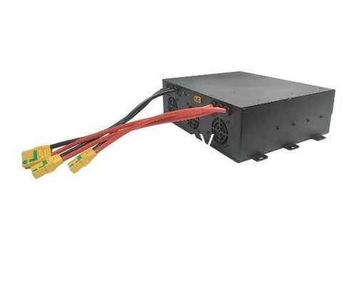 C E Fcc Rohs 安全証明書 / 100m 最大帯び物を持つ耐久性のある固定ドローンステーション